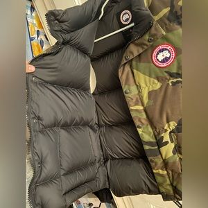 Mens Medium Canada Goose Vest